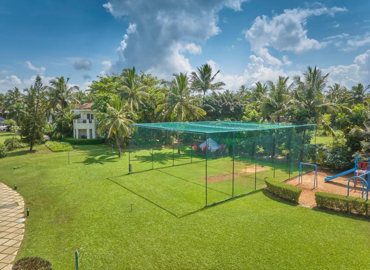 Royal Orchid Beach Resort & Spa, Utorda Beach Goa Exterior foto
