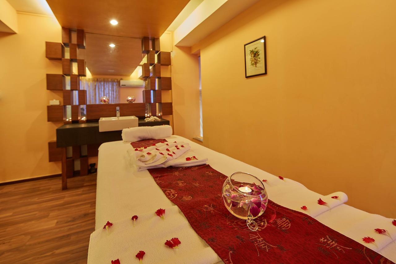 Royal Orchid Beach Resort & Spa, Utorda Beach Goa Exterior foto